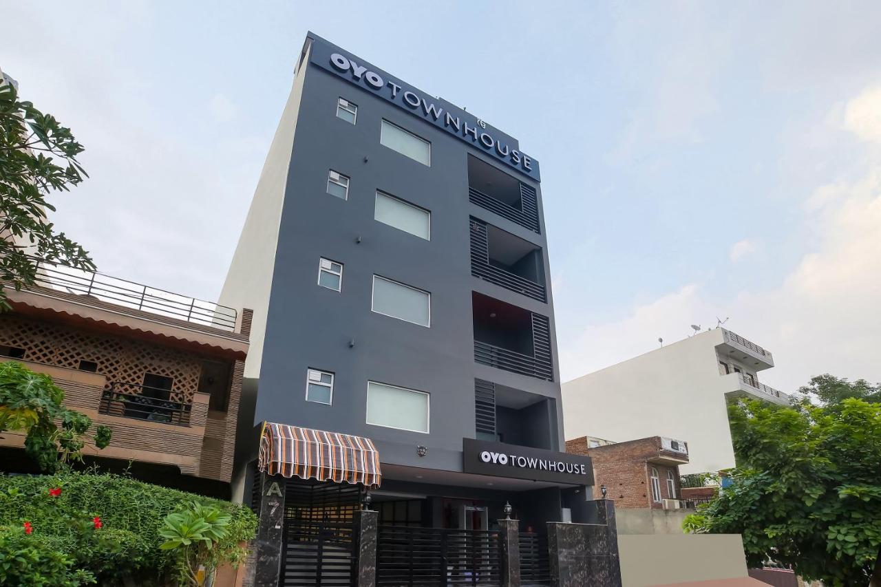 فندق نيودلهيفي  Oyo Townhouse 019 Anand Vihar المظهر الخارجي الصورة