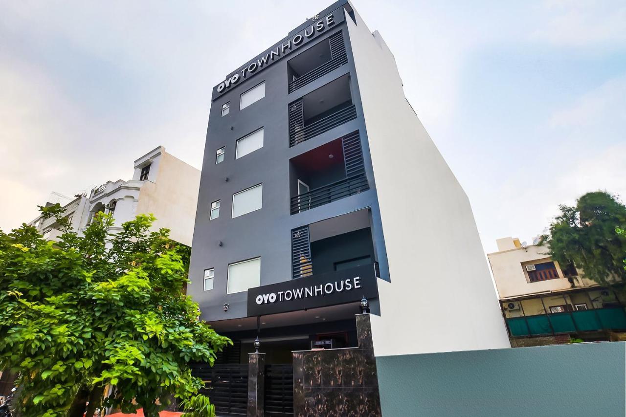 فندق نيودلهيفي  Oyo Townhouse 019 Anand Vihar المظهر الخارجي الصورة